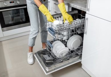 Jak kupić dobrą zmywarkę i jak o nią dbać? Sprawdź już teraz!