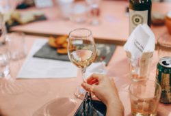 Wino wytrawne – jak dopasować do podawanych potraw? Podpowiadamy