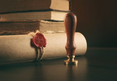 Trudne sytuacje spadkowe, a pomoc prawnika – kiedy warto z niej skorzystać?