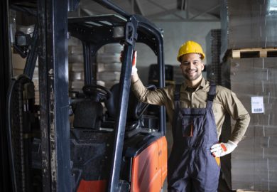Szkolenie na wózki widłowe szansą na znalezienie dobrze płatnej pracy